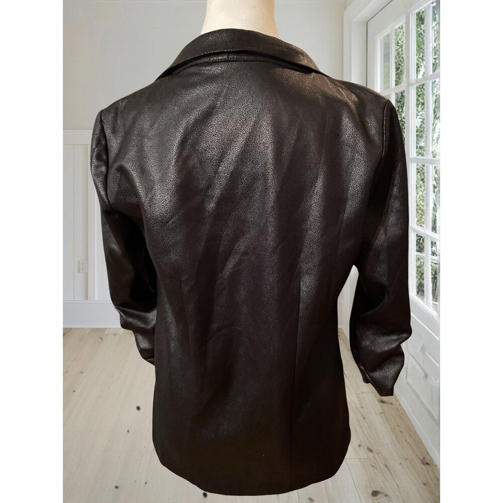 LC BY LAURA CRUZ Women's Black Textured Faux Leather Ruched Sleeve Jacket S NWT - Picture 5 of 11